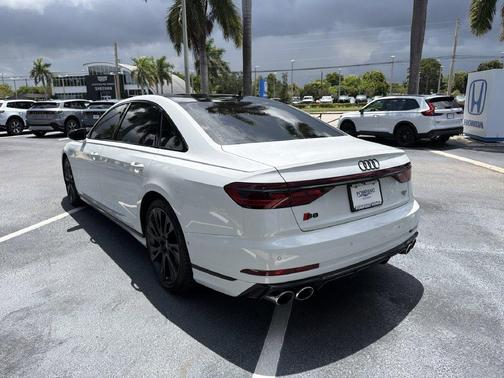 Glacier White Metallic 2025 Audi S8 4.0T quattro