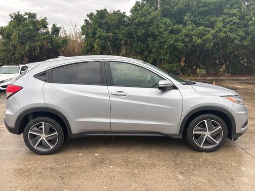 2022 Honda HR-V EX