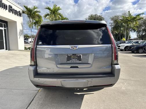 2020 Cadillac Escalade ESV Luxury