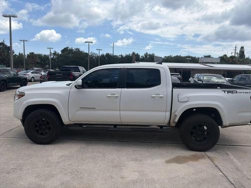 Super White 2016 Toyota Tacoma TRD Sport