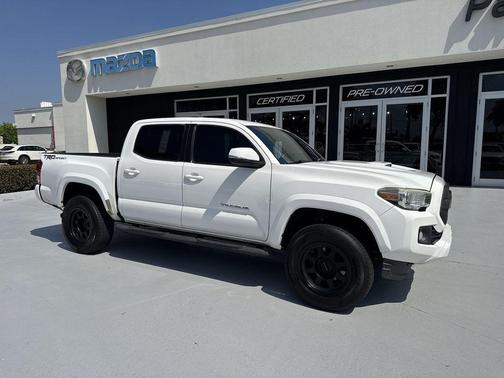 Super White 2016 Toyota Tacoma TRD Sport