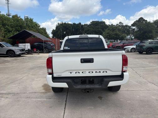 Super White 2016 Toyota Tacoma TRD Sport