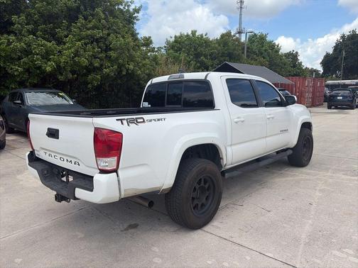 Super White 2016 Toyota Tacoma TRD Sport