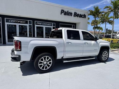 White Frost Tri-Coat 2018 GMC Sierra 1500 Denali