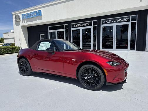 Soul Red Crystal Metallic 2026 Mazda MX-5 Miata Club