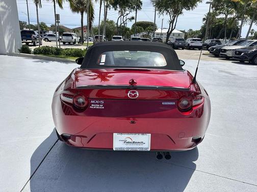 Soul Red Crystal Metallic 2026 Mazda MX-5 Miata Club