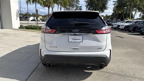 2020 Ford Edge SE