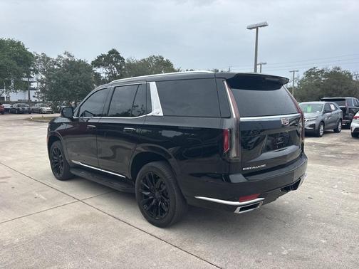 2023 Cadillac Escalade Luxury