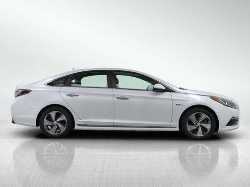 2016 Hyundai Sonata Plug-In Hybrid Base