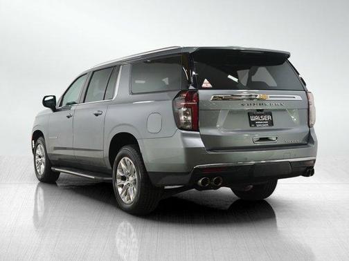 Sterling Gray Metallic 2023 Chevrolet Suburban Premier