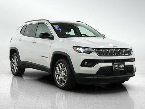 2022 Jeep Compass Latitude Lux