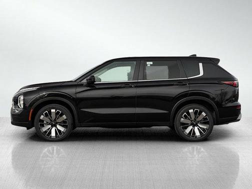 Black Diamond 2026 Mitsubishi Outlander SE