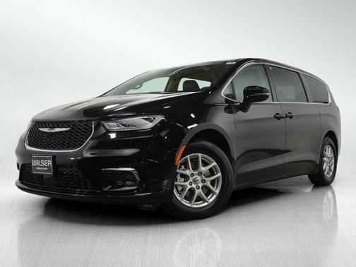 2024 Chrysler Pacifica Touring-L