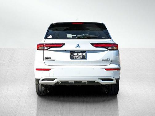 2025 Mitsubishi Outlander PHEV SE