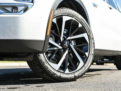 2025 Mitsubishi Outlander PHEV SE