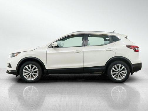 White 2020 Nissan Rogue Sport SV