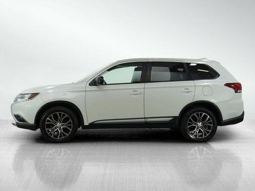 2017 Mitsubishi Outlander ES