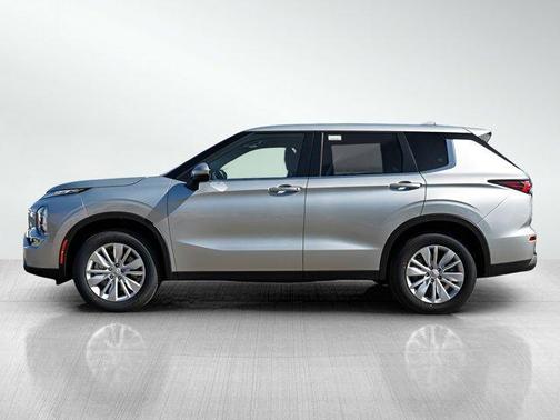 2025 Mitsubishi Outlander ES