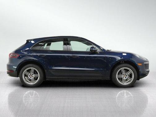 Blue 2018 Porsche Macan