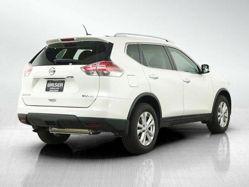 Moonlight White 2015 Nissan Rogue SV
