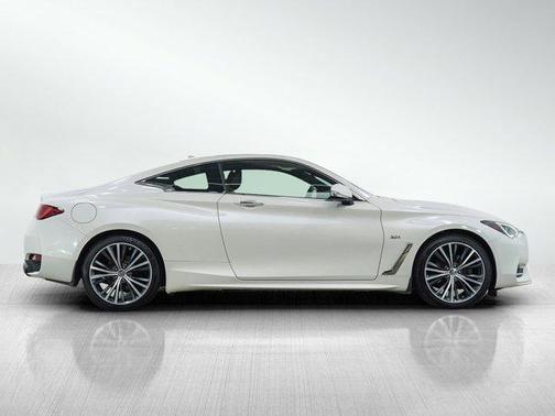 2018 INFINITI Q60 3.0t LUXE