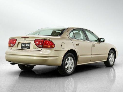 2002 Oldsmobile Alero GL1