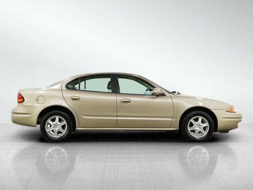 2002 Oldsmobile Alero GL1