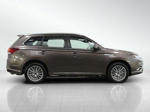 2019 Mitsubishi Outlander PHEV GT