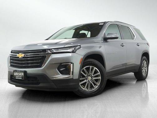 Sterling Gray Metallic 2023 Chevrolet Traverse LT Cloth