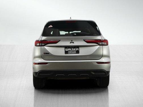 2023 Mitsubishi Outlander ES