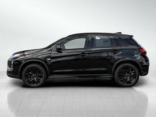 Labrador Black Pearl 2026 Mitsubishi Outlander Sport 2.0 LE