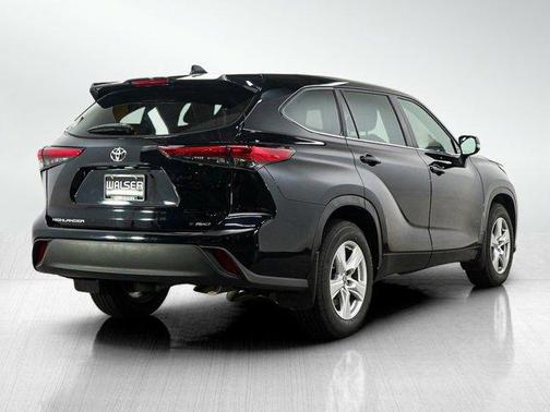 Black 2023 Toyota Highlander L
