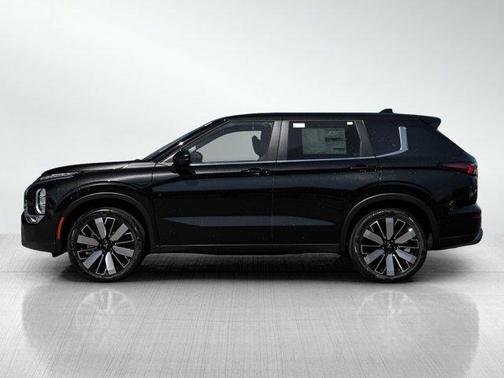 Black Diamond 2026 Mitsubishi Outlander SE