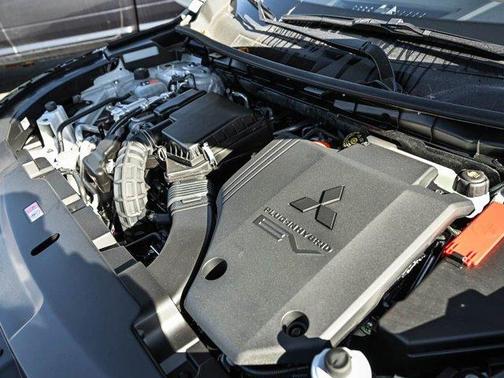2025 Mitsubishi Outlander PHEV SEL