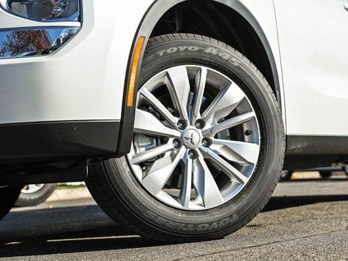 2025 Mitsubishi Outlander ES