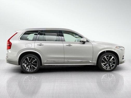Silver 2023 Volvo XC90 B6 Plus 7-Seater