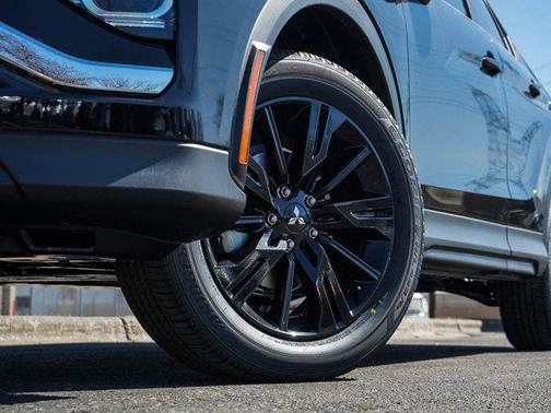 2025 Mitsubishi Eclipse Cross LE