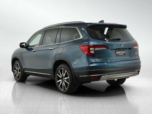 2022 Honda Pilot Touring 7-Passenger