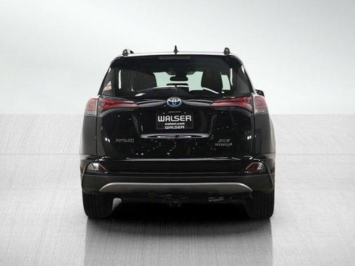 2017 Toyota RAV4 Hybrid XLE