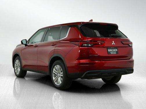 2022 Mitsubishi Outlander ES