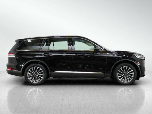 Black 2022 Lincoln Aviator Reserve AWD