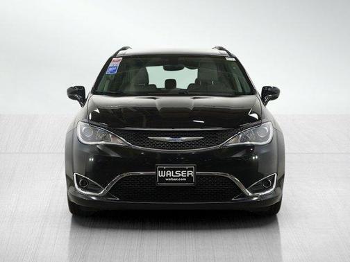 2018 Chrysler Pacifica Touring-L
