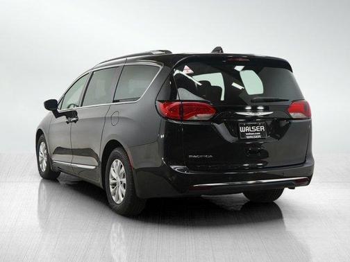 2018 Chrysler Pacifica Touring-L