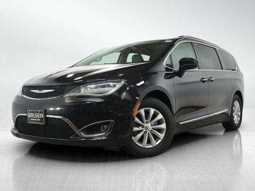 2018 Chrysler Pacifica Touring-L