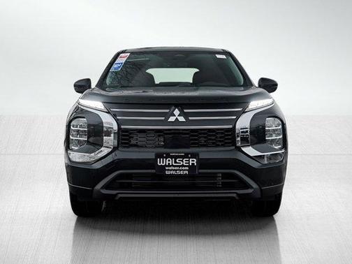 2026 Mitsubishi Outlander ES