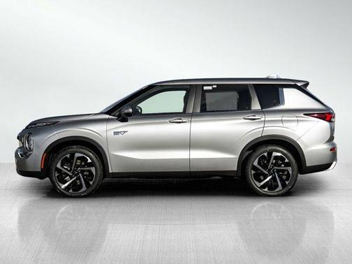 2025 Mitsubishi Outlander PHEV SE