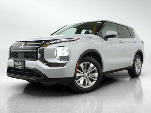 2025 Mitsubishi Outlander ES