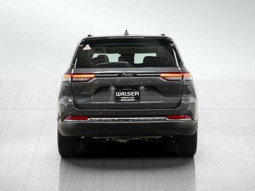 Metallic 2023 Jeep Grand Cherokee 4xe Base