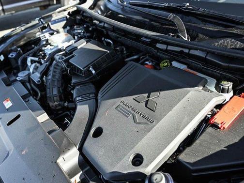 2025 Mitsubishi Outlander PHEV SEL