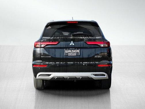 2025 Mitsubishi Outlander PHEV SEL Platinum Edition